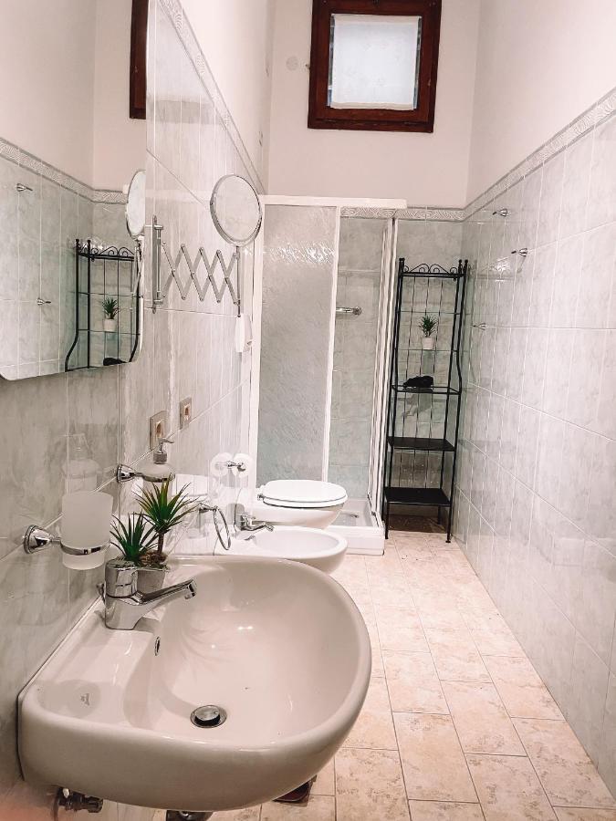 Castel Toblino Apartments Calavino Екстер'єр фото
