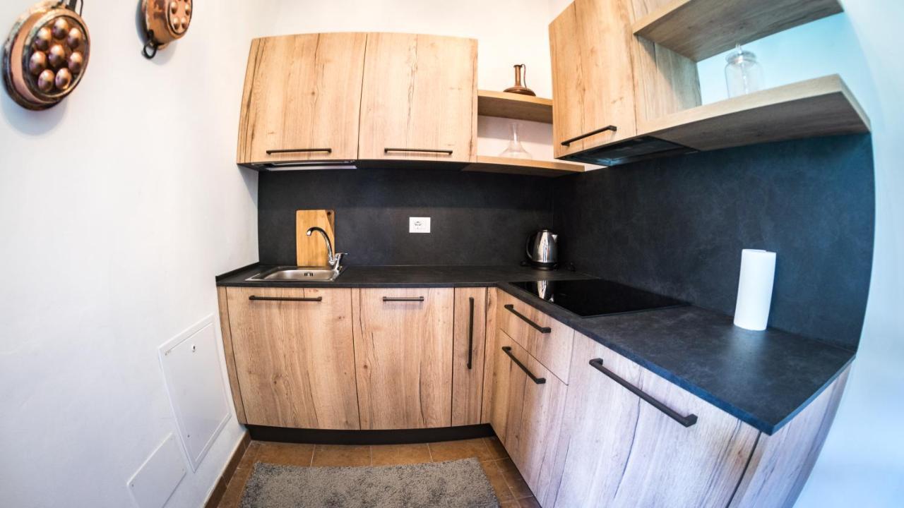 Castel Toblino Apartments Calavino Екстер'єр фото