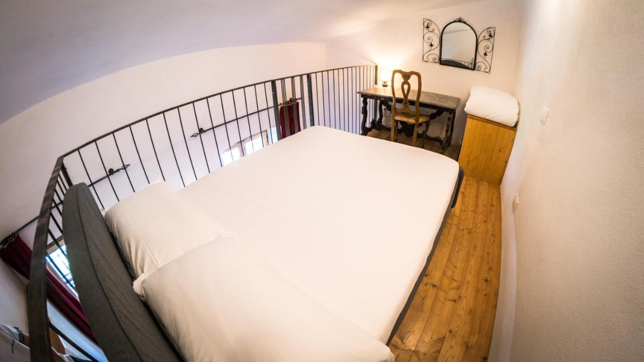 Castel Toblino Apartments Calavino Екстер'єр фото