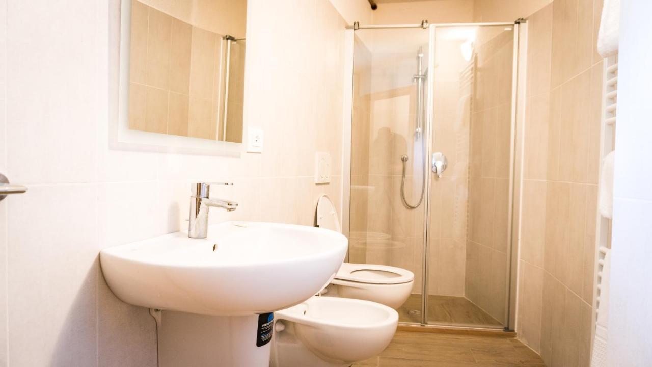 Castel Toblino Apartments Calavino Екстер'єр фото