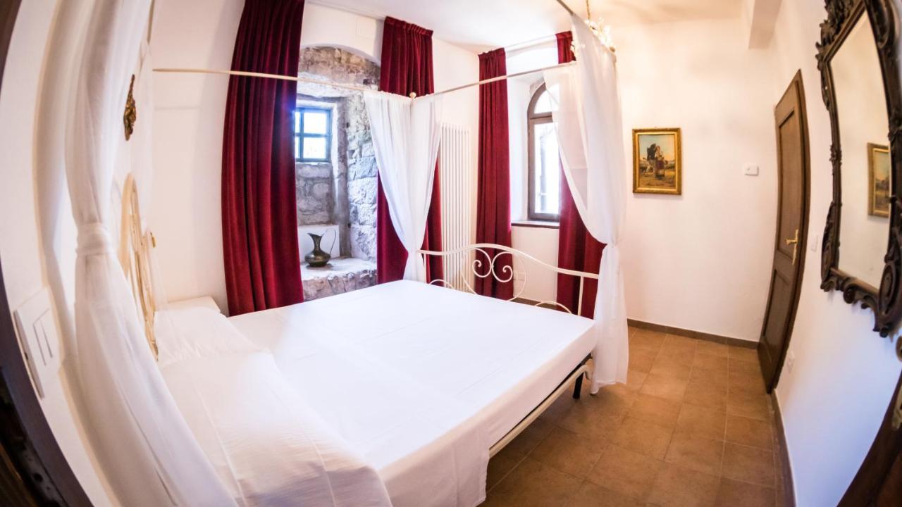 Castel Toblino Apartments Calavino Екстер'єр фото